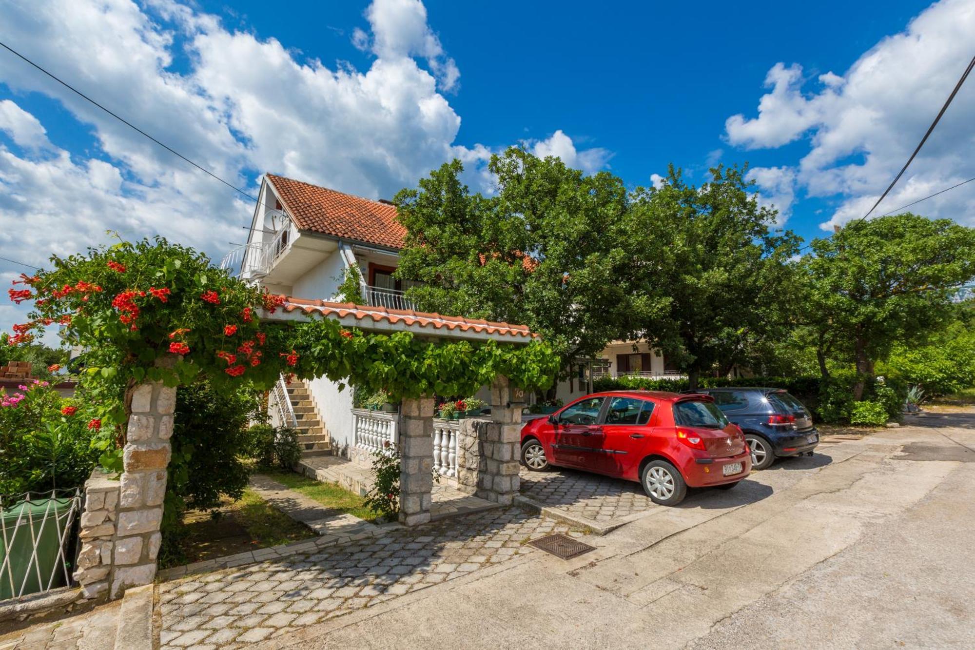 Apartment Dom Jadranovo Eksteriør bilde